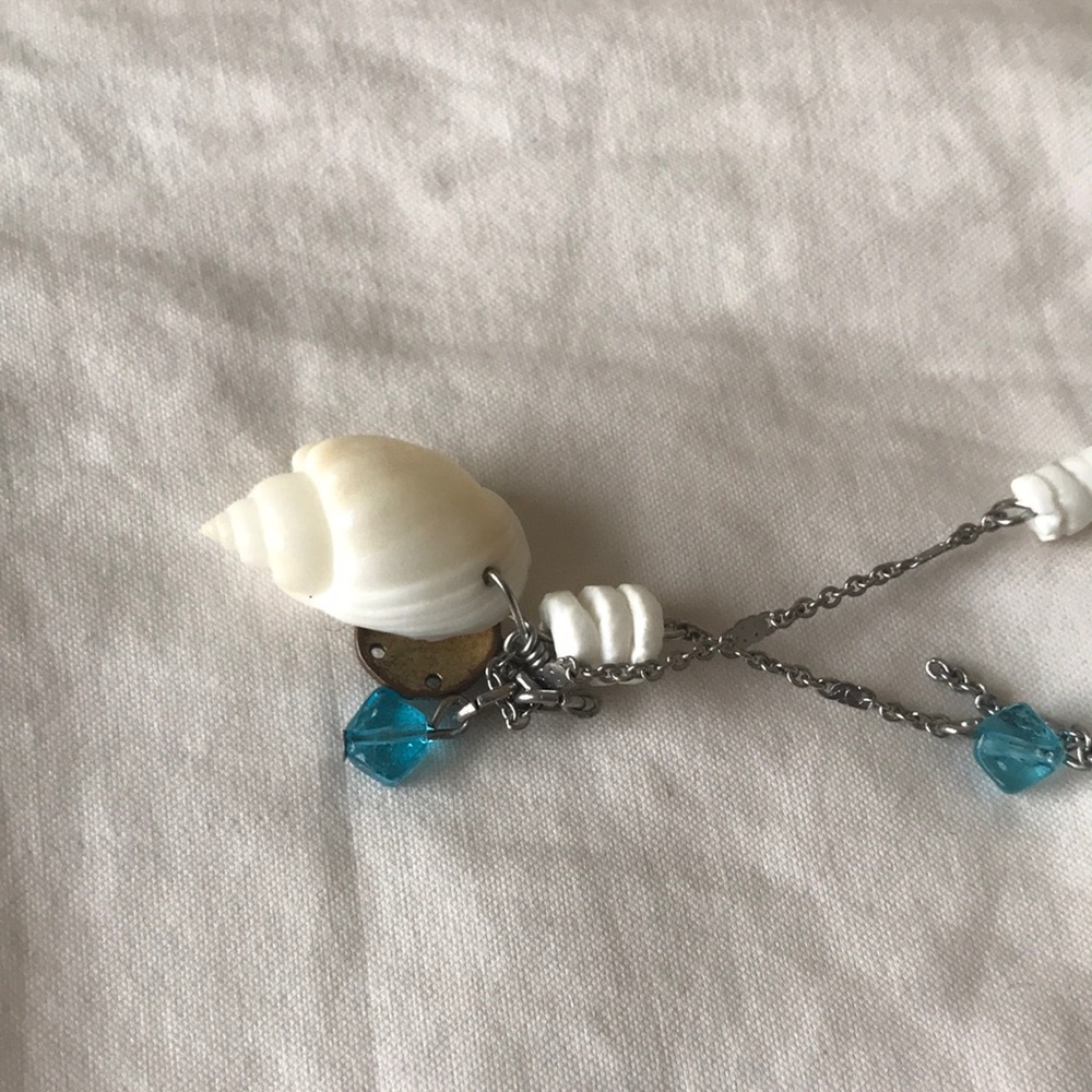 Sea shell necklace from Aeropostale